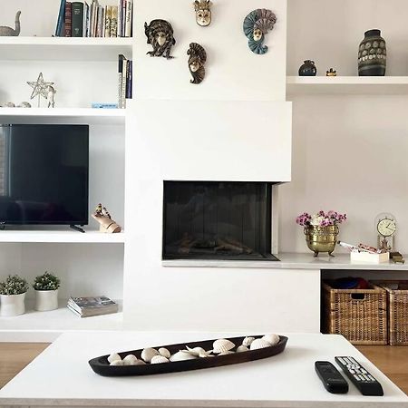 Moderno Y Amplio Apartamento En El Centro De Rosas Exterior foto